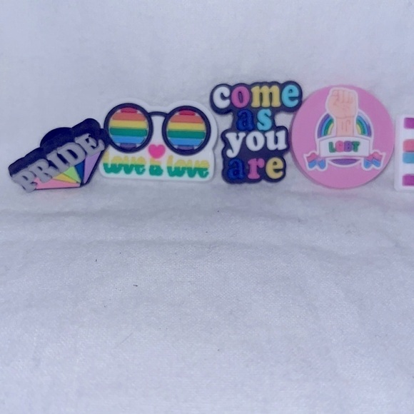 PRIDE Croc Charms - Picture 2 of 3